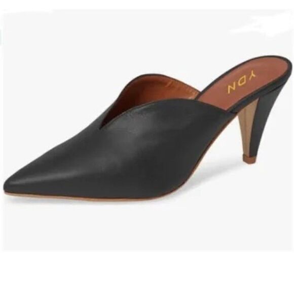 YDN Cone Heel Pointed toe V-cut slip on mules, size 8 1/2 - Picture 1 of 9